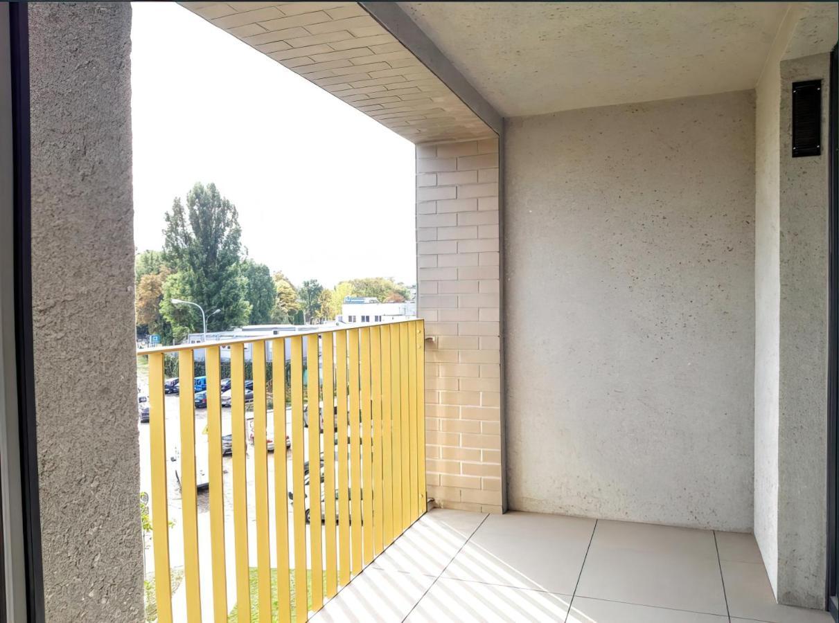Apartamenty Fuzja - Komfortowe Mieszkania Blisko Centrum Lodzi Garaz Esterno foto