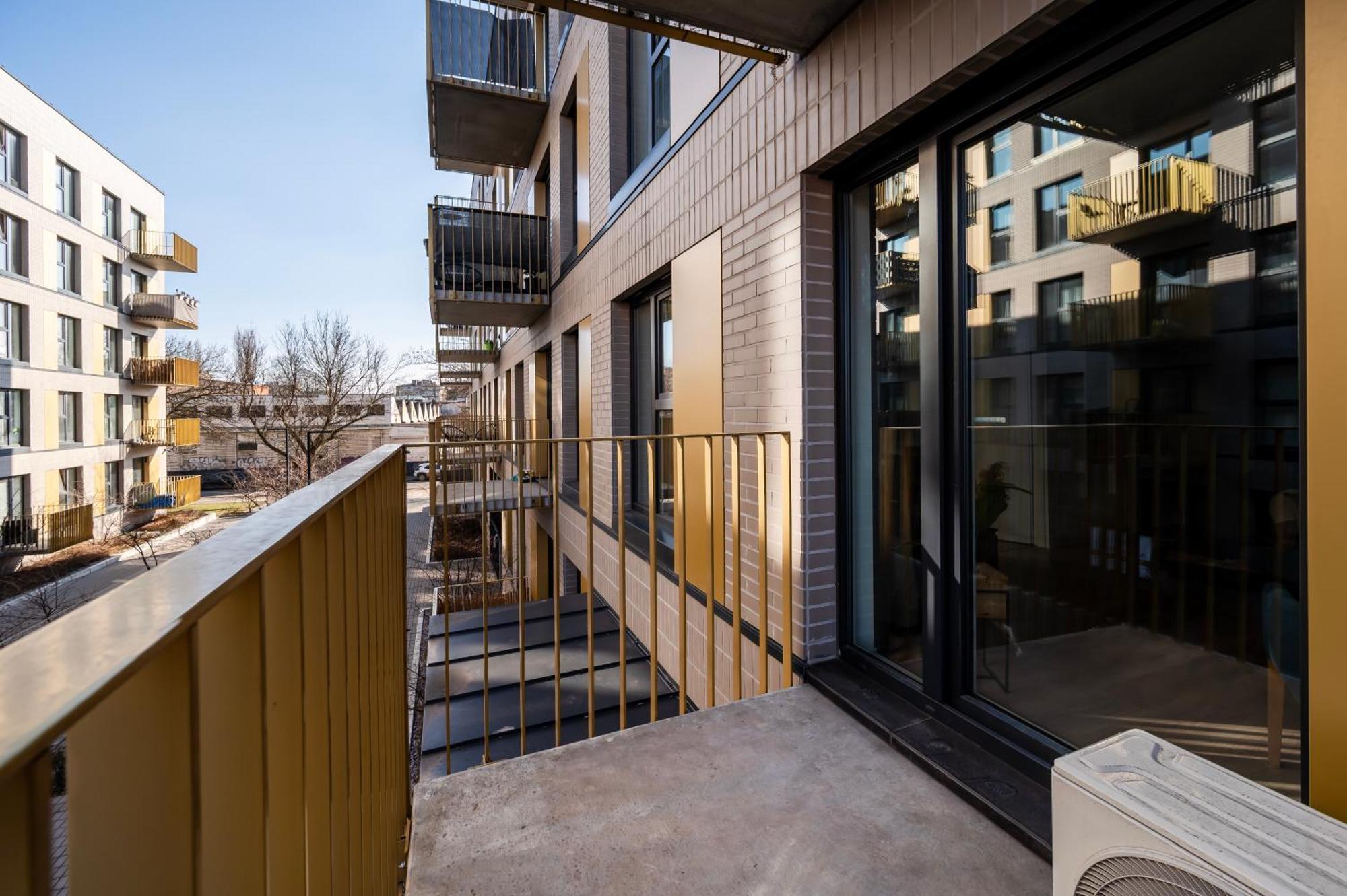 Apartamenty Fuzja - Komfortowe Mieszkania Blisko Centrum Lodzi Garaz Esterno foto