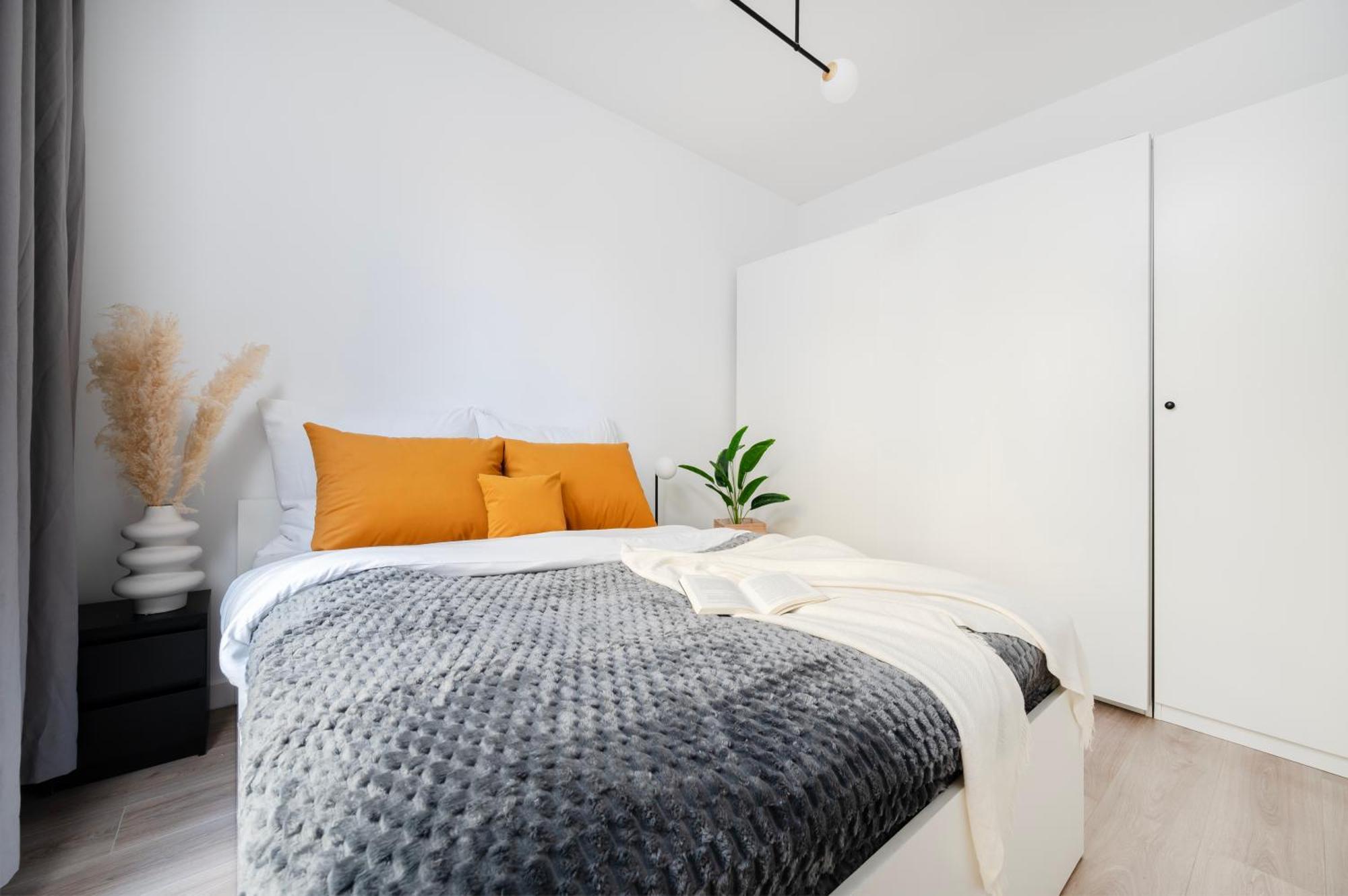 Apartamenty Fuzja - Komfortowe Mieszkania Blisko Centrum Lodzi Garaz Esterno foto